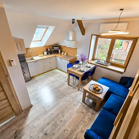 Διαμέρισμα Komarno Iii Jelenia Góra